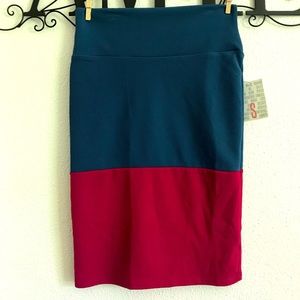 NWT LuLaRoe Cassie skirt size Small two tone fushia/blue